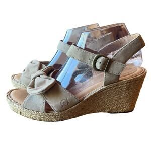 Born Sandals Wedge Heels Espadrille Size 10 Beige Brown Leather Buckle Bow Strap